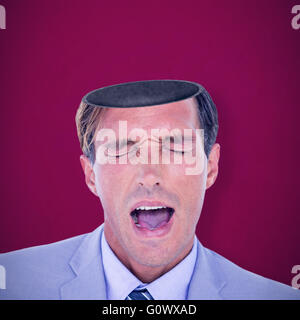 Composite image of businessman avoir un mal de tête Banque D'Images