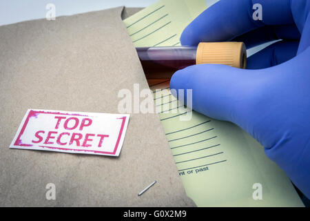 Tester pour la recherche de sang, top secret Banque D'Images