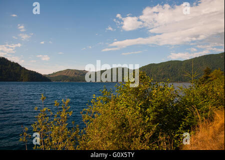 Lake Crescent, à la péninsule Olympique, l'État de Wa Banque D'Images