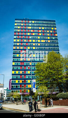 Le Premier Inn et Blue Tower, Tour de connecter quatre, Leicester a proximité de centre-ville et de la gare ferroviaire Banque D'Images