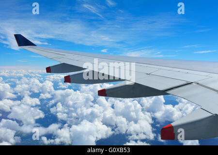 Airbus A380 aile lors de vol au dessus de Queensland, Australie Banque D'Images