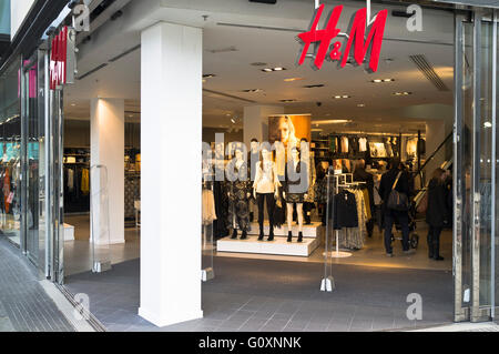 Dh HM ACHETEZ AU DÉTAIL magasin H&M Entrée Boutique Bristol Banque D'Images