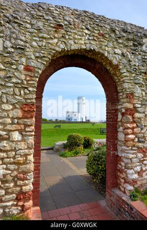 Chapelle St Edmund's Arch Hunstanton encadrement ancien phare Norfolk England UK Banque D'Images