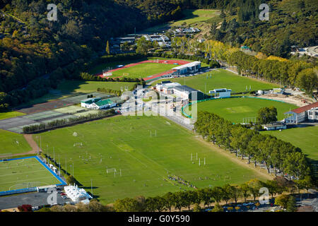 Des terrains de sport au Parc Logan, Dunedin, Otago, île du Sud, Nouvelle-Zélande - vue aérienne Banque D'Images