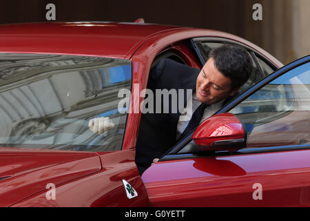 Rome, Italie. 5 mai, 2016. Matteo Renzi Rome 5e mai 2016. Présentation de la nouvelle Giulia par Alfa Romeo. Credit : Insidefoto/Alamy Live News Banque D'Images