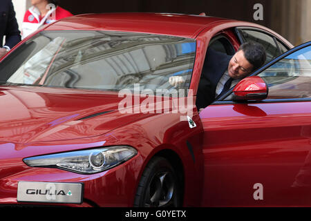 Rome, Italie. 5 mai, 2016. Matteo Renzi Rome 5e mai 2016. Présentation de la nouvelle Giulia par Alfa Romeo. Credit : Insidefoto/Alamy Live News Banque D'Images