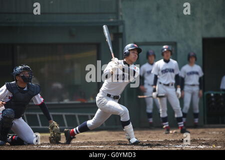 Yokohama, Kanagawa, Japon. 1er mai 2016. Yuko Chonan () baseball : Yuko Chonan de Yokohama lors de la préfecture de Kanagawa High School Printemps Baseball tournoi final match entre Yokohama 11-1 Nihon University Senior à Thirty-Four Hodogaya Stadium à Yokohama, Kanagawa, Japon . © BFP/AFLO/Alamy Live News Banque D'Images