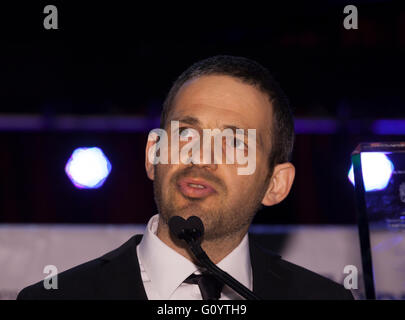 New York, USA. 5 mai, 2016. Geza Rohrig assiste à la 4e remise annuelle des prix des champions de valeurs juives international awards gala au Marriott Marquis Times Square © lev radin/Alamy Live News Banque D'Images