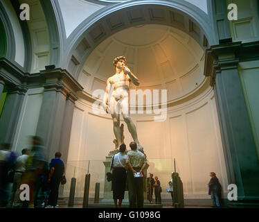 Statue de David de Michel-Ange à l'Accademia dell Galeria, Florence, Toscane, Italie Banque D'Images