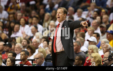 TERRY STOTTS entraîneurs à l'écart. Les Trail Blazers de Portland a accueilli les Golden State Warriors lors de la Moda Center le 7 mai 2016. 7 mai, 2016. Photo de David Blair © David Blair/ZUMA/Alamy Fil Live News Banque D'Images