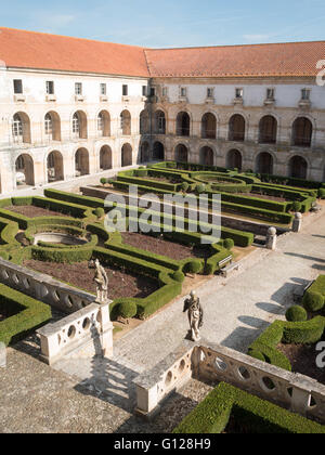 Jardin de Mosteiro de Santa Maria de Alcobaça Banque D'Images