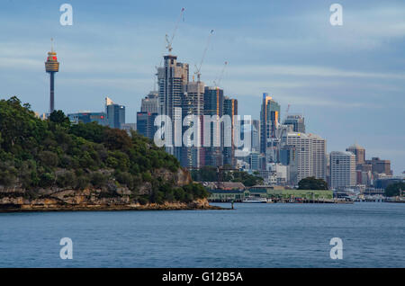 Le site de construction et grues Barangaroo Sydney CBD de Berry Île sur le côté nord du port de Sydney Banque D'Images