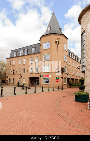 Wrexham Maelor bureaux Conseil sur Lambpit et la rue Queens Square bureau administratif pour le Conseil de Wrexham Banque D'Images