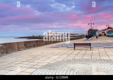 Tôt le matin, ville côtière à Porthcawl, Bridgend, au Pays de Galles, Royaume-Uni, Europe. Banque D'Images