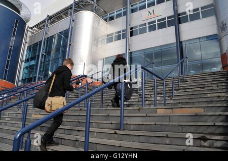 Auditions X Factor 2016 à Hampden Park, Glasgow dispose d''atmosphère où : Glasgow, Royaume-Uni Quand : 07 Avr 2016 Banque D'Images