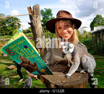 Festival de la famille de petites créatures au ZSL zoo de Whipsnade Michaela Strachan est vraiment Wild Adventures Banque D'Images