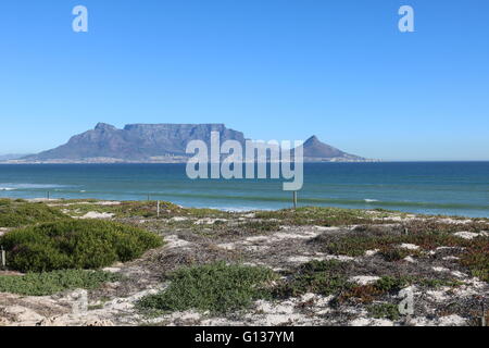 La montagne de la table vue de blouberg strand Cape town afrique du sud Banque D'Images