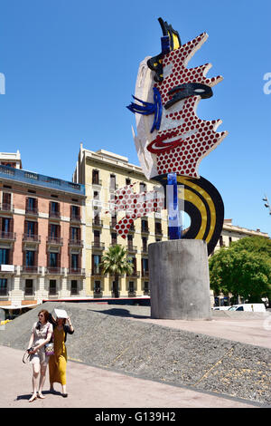 El Cap de Barcelone (1991-1992) est une sculpture surréaliste créé par l'artiste pop américain Roy Lichtenstein Banque D'Images