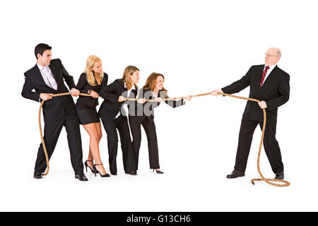 Groupe d'hommes et de femmes d'affaires dans diverses poses avec accessoires. Isolé sur fond blanc. Banque D'Images