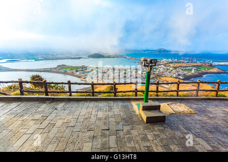 Vue de Seongsan Ilchulbong moutain dans l'île de Jeju, Corée du Sud. Banque D'Images