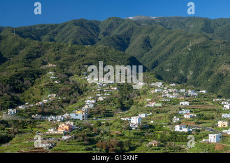 Cumbre crête de montagne de Mirador de San Bartolomé à la côte est au nord de Santa Cruz de La Palma, Îles Canaries, Espagne Banque D'Images