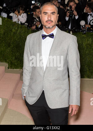 La ville de New York, USA - 2 mai 2016 : 2016 Celeb assiste au Gala a rencontré Banque D'Images