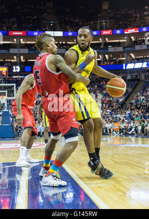 London, UK 8 mai 2016 Sheffield Sharks vs Leicester Riders à l'O2, Londres, Royaume-Uni. Requins Sheffield 84-77 win. Credit : carol moir/Alamy Live News Banque D'Images