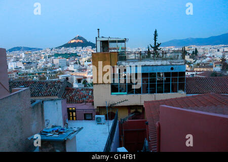 Skyline : Lykabettus/ Lykavittos, Athènes, Grèce. Banque D'Images