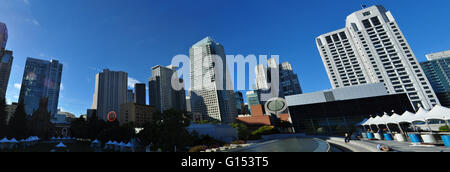 San Francisco, Buenos Aires : l'horizon de la ville avec vue sur le musée d'Art Moderne Moma, le bâtiment, conçu par l'architecte suisse Mario Botta Banque D'Images