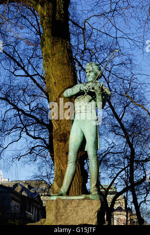 Ole Bulls Statue homme jouant du violon, Bergen, Norway, Scandinavia, Europe Banque D'Images