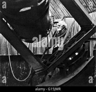 L'astronome français, Jules Janssen, pose avec son télescope à la fin du xixe siècle. Dans cette période, la photographie et la spectroscopie a commencé à étendre le pouvoir de l'observation télescopique. Les photographies de Janssen du soleil étaient célèbres étaient célèbres. Pierre Ju Banque D'Images
