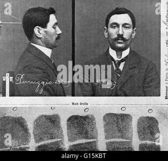 Mug shot et les empreintes digitales de Vincenzo Peruggia (1881-1925), un travailleur musée italien qui a volé la Joconde du Louvre à Paris, France, le 21 août 1911. Il a gardé sous son lit et sur sa table de cuisine pour deux ans avant d'essayer de le vendre à Banque D'Images