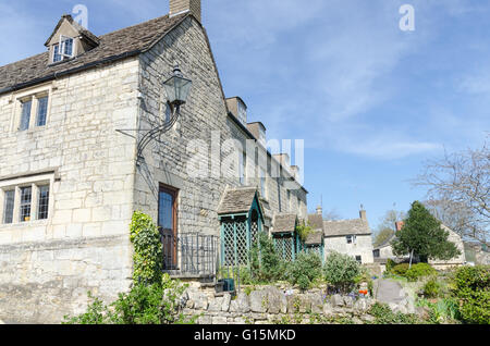 Rangée de old stone cottages en 6 Place G. Dutilh Lane, Painswick, Gloucestershire Banque D'Images