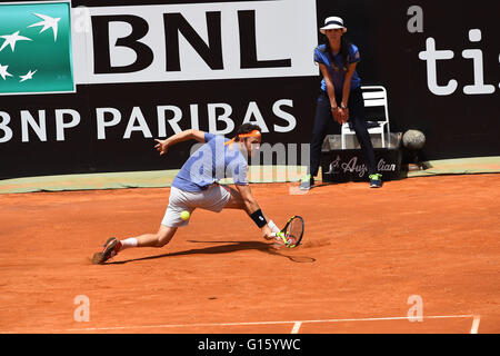 Rome, Italie. 09 mai, 2016. Marco Cecchinato en action lors de son match contre Milos Raonic à l'Internazionali BNL d'Italia 2016 le 09 mai 2016 à Rome, Italie. © Plus Sport Action/Alamy Live News Banque D'Images