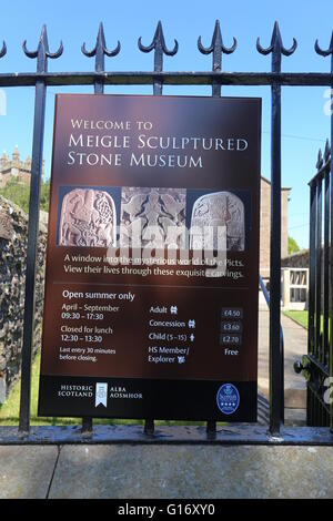 L'extérieur de pierres sculptées museum meigle ecosse mai 2016 Banque D'Images