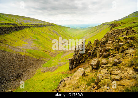 Coupe haute sur un paysage spectaculaire de la North Pennines au-dessus de l'Eden Valley Cumbria Banque D'Images