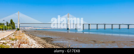 Pont Vasco de Gama à Lisbonne, Portugal Banque D'Images