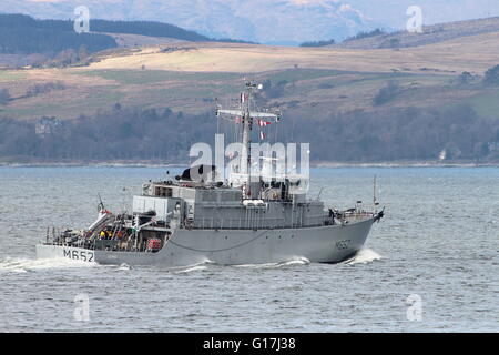 FS Céphée (M652), un Centaure-classe (tripartite) démineur de la marine française, part pour l'exercice Joint Warrior 16-1. Banque D'Images