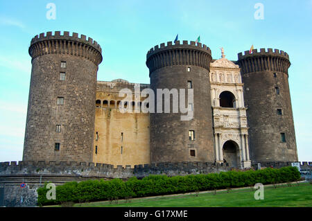 Le Castel Nuovo - Naples - Italie Banque D'Images