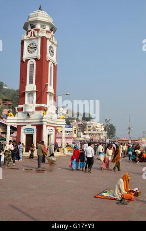 Activités religieuses hindoues à Har-ki-Paudi, Haridwar, Uttarakhand, Inde Banque D'Images