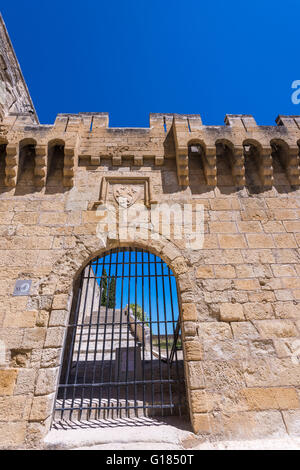 Chateau d'Ansouis, village perché Vaucluse Provence France 84 Banque D'Images