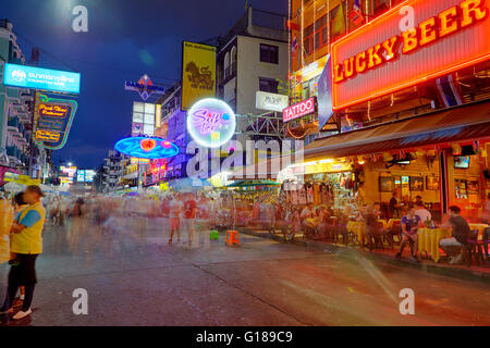 Nuit à Khaosan Road, Bangkok, Thaïlande Banque D'Images