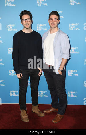 Sydney, Australie. 11 mai 2016. Réalisateurs et acteurs ont participé à la 63ème Festival du film de Sydney à Barnet Lancement du programme Long Room, Customs House, 31, rue Alfred, Circular Quay. Le Sydney Film Festival se déroule du 8 au 19 juin 2016. Sur la photo, du film 'bête', L-R : Co-directeurs Tom McKeith et Sam McKeith. Crédit : Richard Milnes/Alamy Live News Banque D'Images