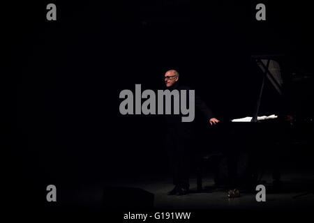 Porto, Portugal. Le 11 mai, 2016. Michael Nyman effectue vivent à la maison de la musique à Porto, Portugal. crédit : Diogo baptista/Alamy live news Banque D'Images