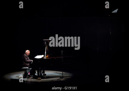 Porto, Portugal. Le 11 mai, 2016. Michael Nyman effectue vivent à la maison de la musique à Porto, Portugal. crédit : Diogo baptista/Alamy live news Banque D'Images