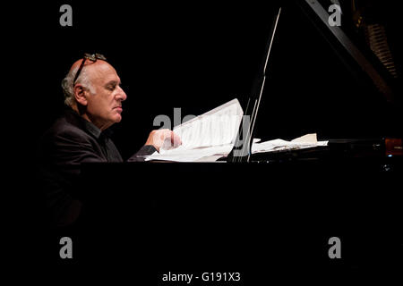 Porto, Portugal. Le 11 mai, 2016. Michael Nyman effectue vivent à la maison de la musique à Porto, Portugal. crédit : Diogo baptista/Alamy live news Banque D'Images