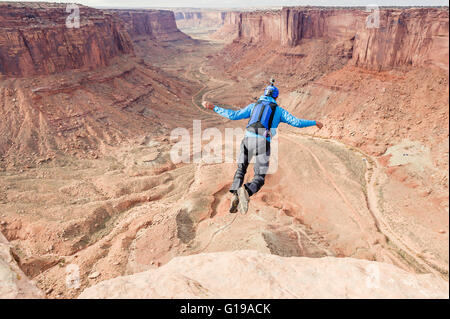 Base Jumping à Bol de fruits Banque D'Images