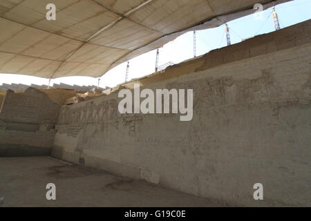 Le site archéologique de El Brujo, au nord de Trujillo, en province de La Libertad, au Pérou. Banque D'Images