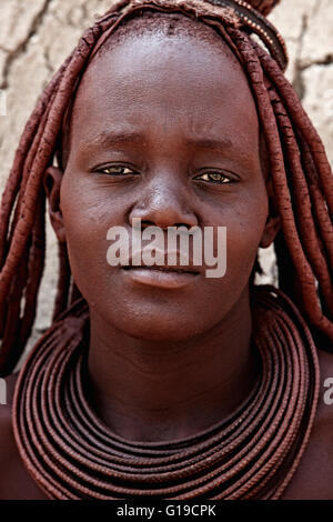 Femme Himba, Skeleton Coast National Park, Namibie, Afrique Banque D'Images