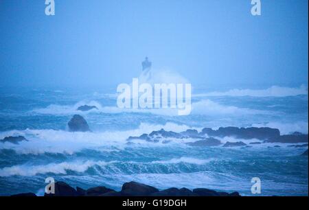 Bretagne Côte Ouest battues par Storm Imogen, France. Banque D'Images